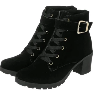 Botinha Coturno Nobuck Cano Curto Detalhe Em Fivela Moda Feminino Bota inverno 2023
