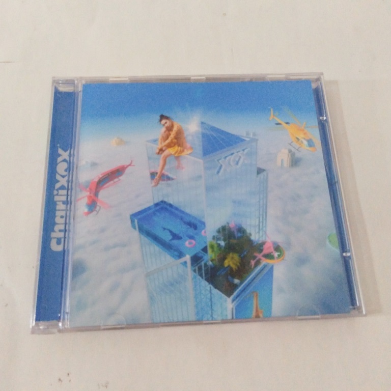 CD EP Charli XCX - XCXWORLD - Deluxe Fan | Shopee Brasil