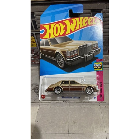 Hot Wheels '82 Cadillac Seville (2023) | Cuotas sin interés