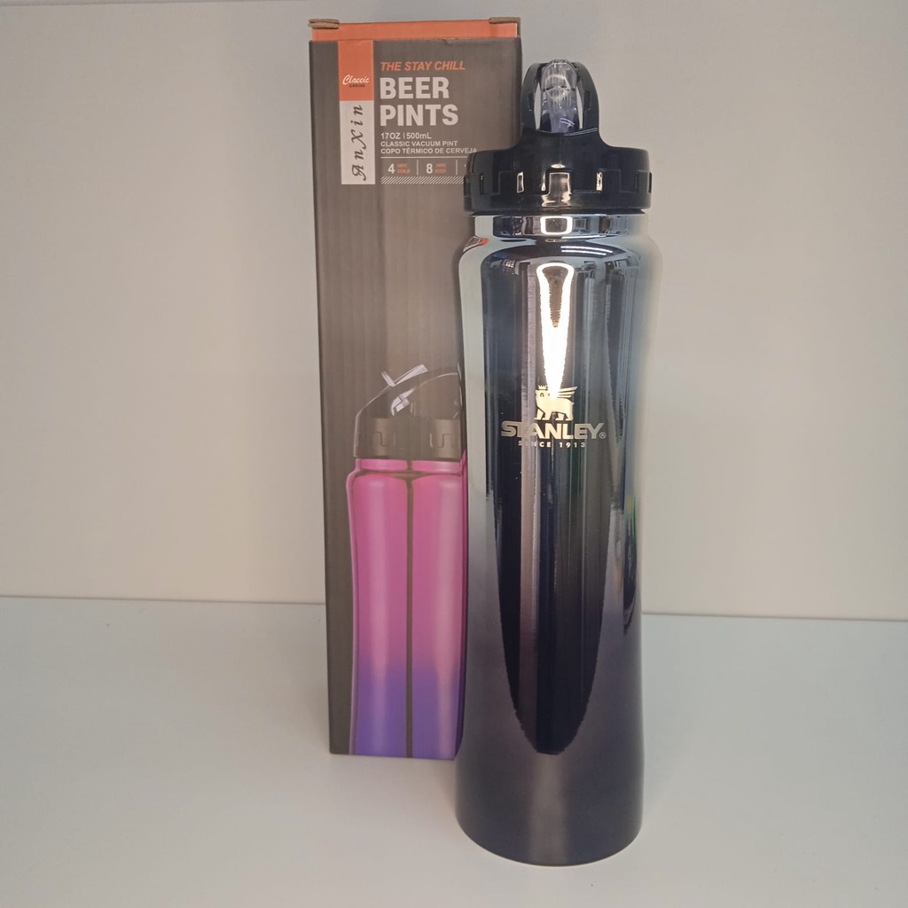 Garrafa Térmica Stanley 600 ml com mosquetão