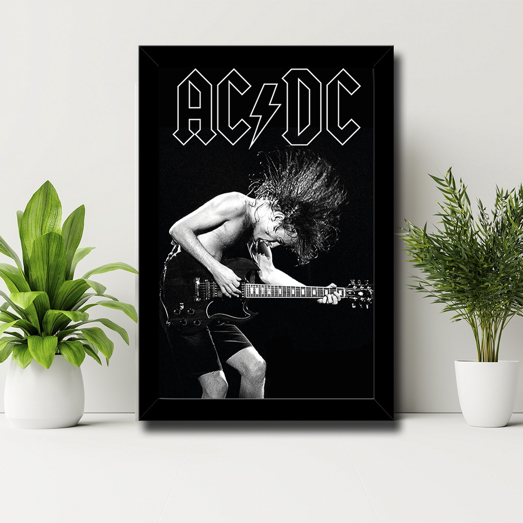 Quadro Ac/dc Angus Young 23x33cm - Faz a Boa!