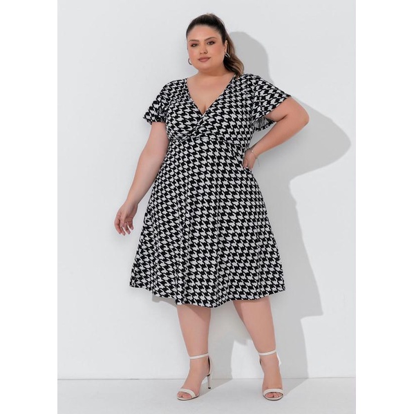 Vestido Transpassado Manga Curta Floral Plus Size Gordinha