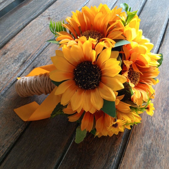 Flores Artificiais para Decoração, Festas, Casamento, Ramo Buquê Girassol