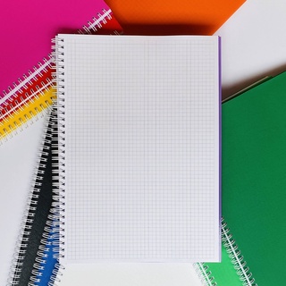 Caderno Quadriculado 7X7mm Universitario 80F Preto Capa Dura - Pauta Branca