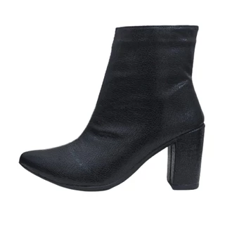 Bota Feminina da Moda Bico Fino Salto Alto Grosso Cano Curto Croco com Zíper Ref. 20/121