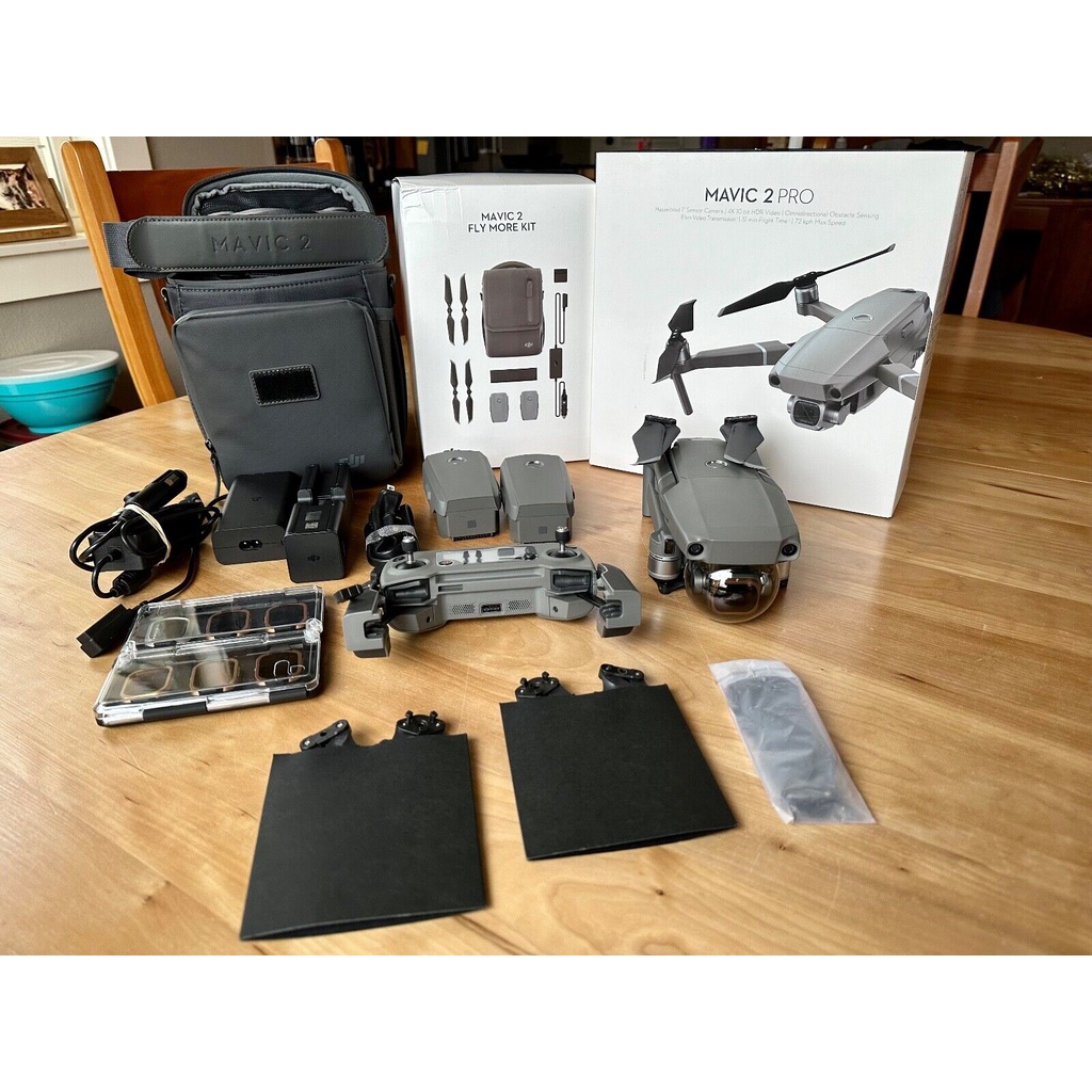 Novo DJI MAVIC 2 PRO Drone + Fly More Combo Kit | Shopee Brasil
