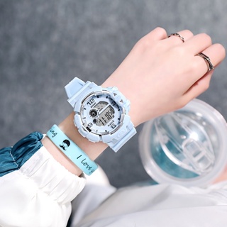 Experimente O Relógio Virtual De Moda Ou O Relógio De Pulso Em Mão Foto de  Stock - Imagem de cliente, qualidade: 218678498