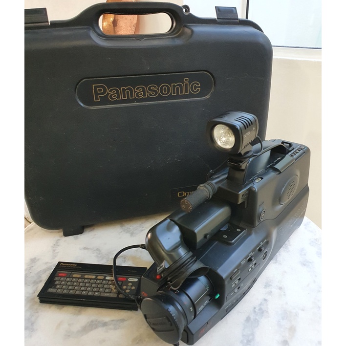 Câmera Filmadora Panasonic Omnimovie de VHS/Fita cassete + Gerador de