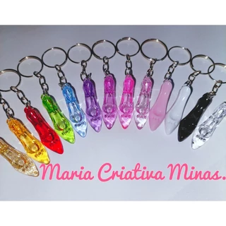Kit 100 Sapatinhos com chaveiro, noiva, aniversário, dia das mães, casamento, dia da mulher, princesas em Oferta na Shopee