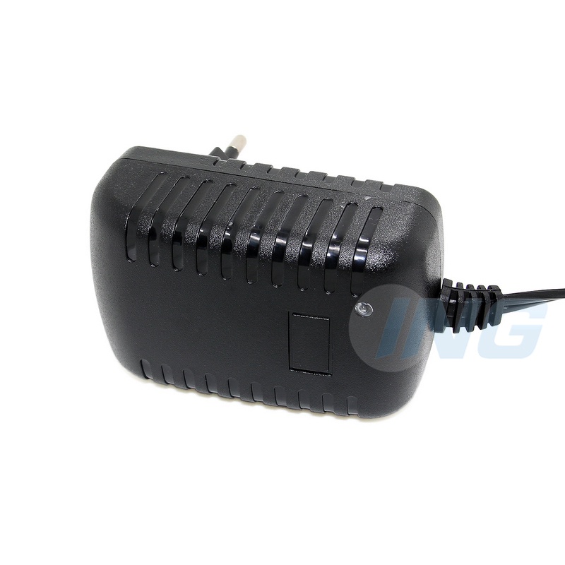 Fonte 12V 1,5A Bivolt AC/DC Adapter 2,5mm Para Fita Led,Cftv