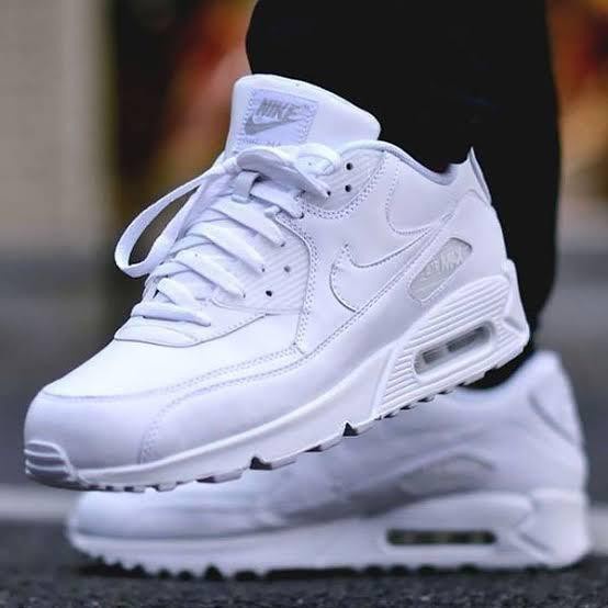 Nike air max 90 2024 feminino preto e branco