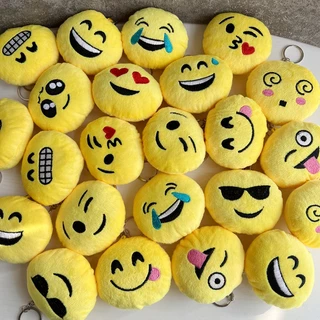 Chaveiro emoji pelúcia pronto para entregar