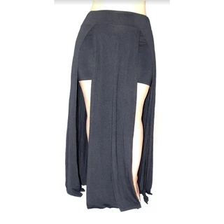 Saia Longa Com Duas Fendas E Short Interno - Plus Size