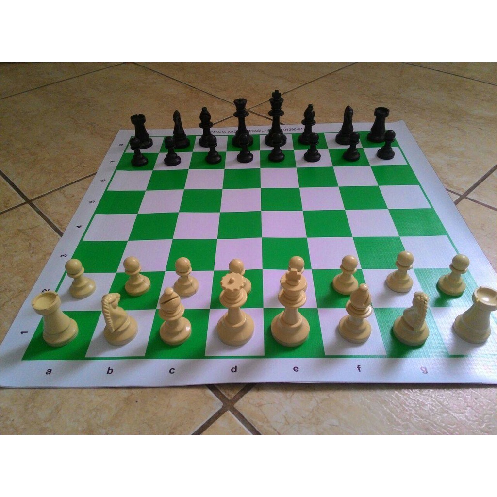 Jogo de xadrez completo - peças + tabuleiro + damas extras