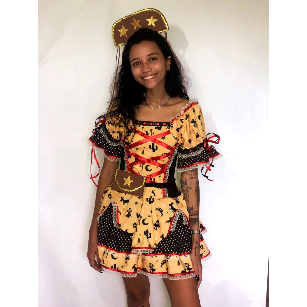 Busca conjunto junino fantasia caipira saia blusa chita luxo adult a venda  no Brasil. -  Brasil