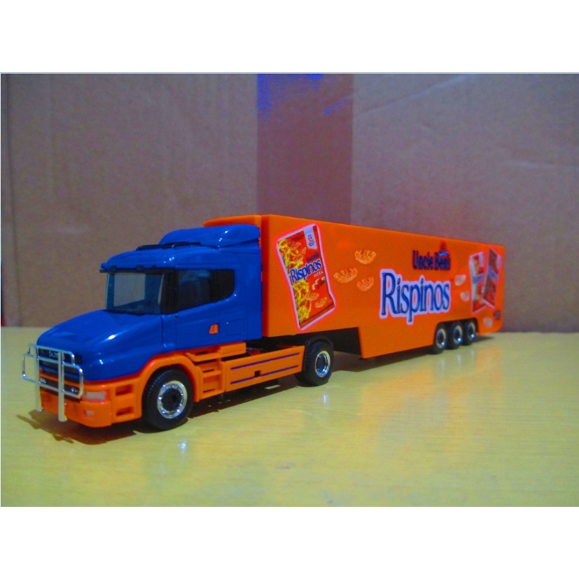 Miniatura Caminhão Scania 124 420 bicuda e Carreta Báu Rebaixado da  Cervejaria Krombacher - Herpa 1/87