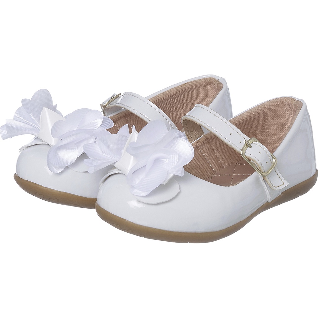 Sapato branco boneca store infantil