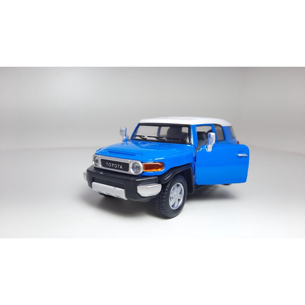 Miniatura Carro Coleção Toyota Fj Cruiser 1/36 Kinsmart | Shopee