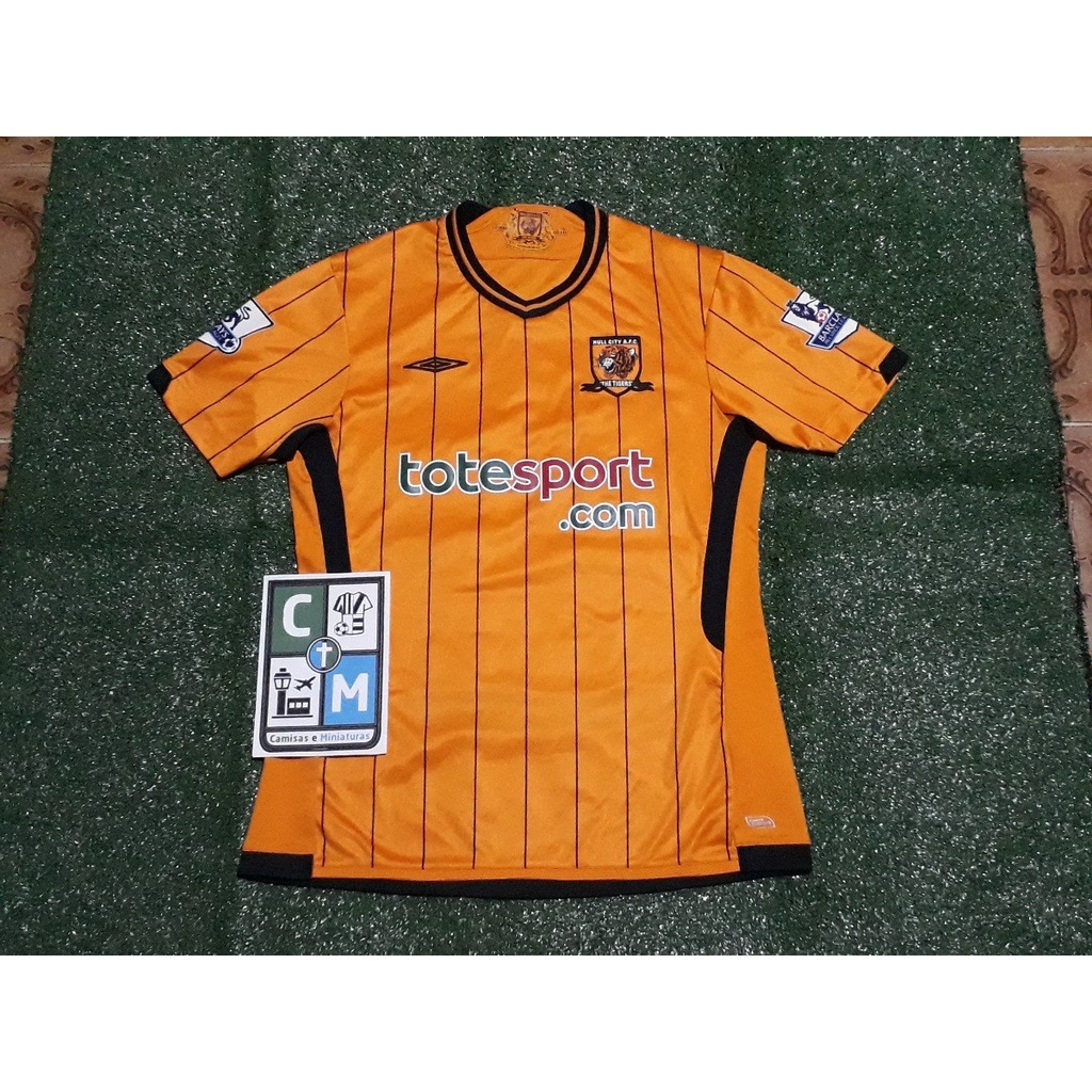 Camisa Hull City A. F. C. 2009-2010 Home Importada Tamanho P (medidas no anúncio)
