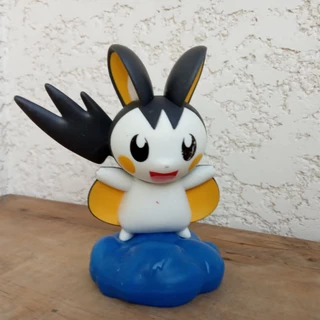 brinquedo mc donalds Pokémon emolga