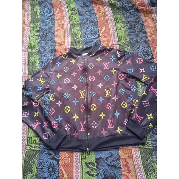 Conjunto Louis Vuitton Jaqueta Louis Vuitton mais Calça - Conjunto Feminino