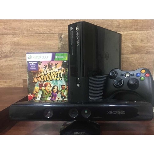 Microsoft Xbox 360 Super Slim 4gb Standard Desbloqueado + Kinect + 2  Controles + 1 Jogo Kinect Adventures!