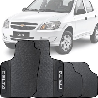 LINDO JOGO DE TAPETE EMBORRACHADO COM ACABAMENTO EM COURO SINTÉTICO ESPCÍFICO PRESONALIZADO COM O NOME DO CARRO CHEVROLET GM CELTA 2007 ATÉ 2012