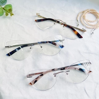 Armação de óculos Para Grau / Descanso Feminino Balgriff 3 peças Modelo Gatinho Pequeno 5060