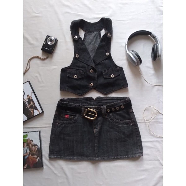 Colete Jeans Y2K anos 2000 Cinto Vintage anos 90 Moda Vintage Brechó