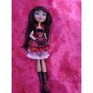 Boneca Ever After High Cerise Hood Piquenique Encantado