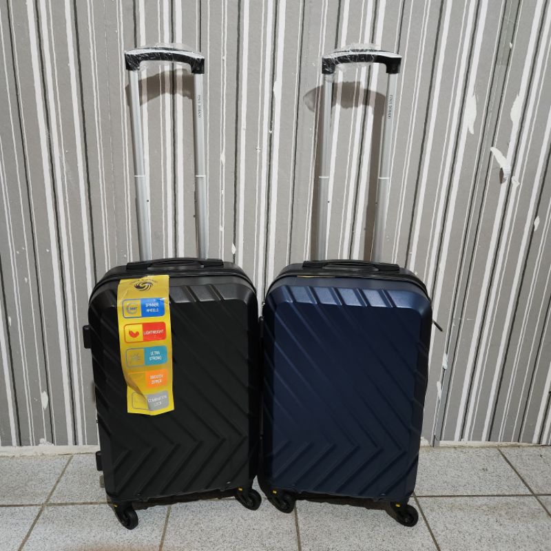 Mala de bordo com extensor 10 a12KG ,Material ABS, Rodinhas 360