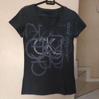 Camiseta Feminina Manga Curta Ckj Logo Ck Lateral - Calvin Klein