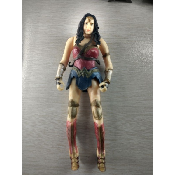 Boneca mulher maravilha 13cm alt no estado