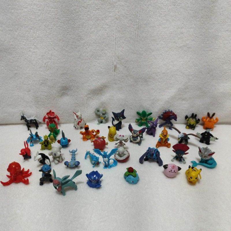 coleção de bonecos pokémon 4cm | Shopee Brasil