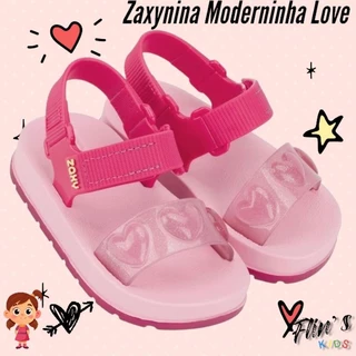 Sandália Infantil Zaxynina Moderninha Love Baby Ajustável