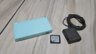 Nintendo Ds Lite Azul-turquesa Funcionando Mas Detalhe Na Tela