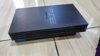 Playstation 2 Fat Só O Aparelho Sem Nada. Ele Não Liga. Tá Com Defeito!!! B13