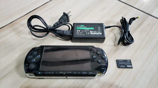 Psp Slim 3001 Funcionando! Sem Bateria E Sem A Tampa Da Bateria. + Cartão De 4gb