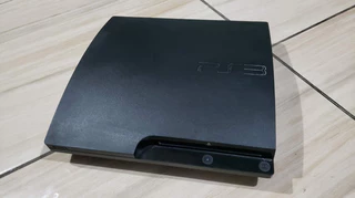 Playstation 3 Slim 160gb Só O Aparelho Sem Nada. Ele Liga E Desliga Sem Bips! Tá Com Defeito! B22