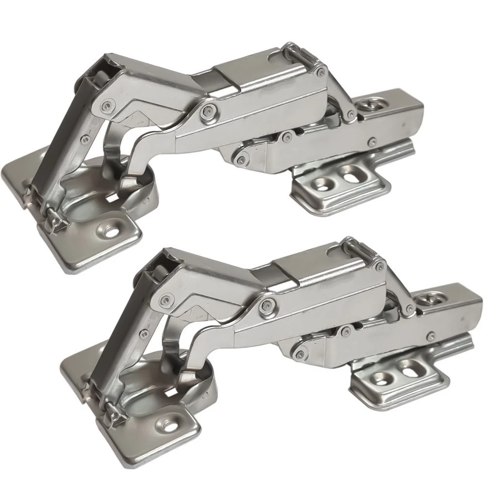 Diferença entre dobradiça 165 graus reta e curva