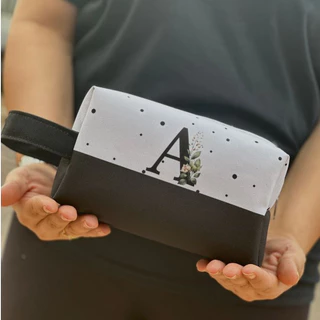 1 unid  Necessaire Com alça Personalizada com inicial Necesser Viajem Necesserie Ogranizadora Maquiagem em Oferta na Shopee