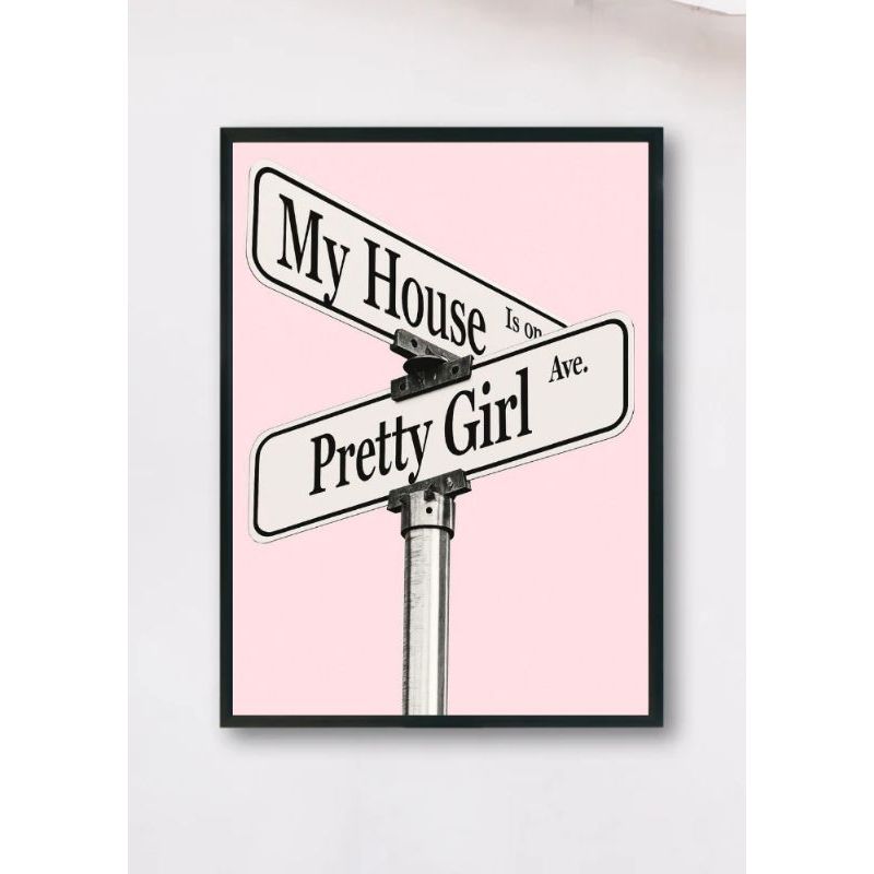 Quadro Decorativo Sabrina Carpenter House Tour Tamanho A4 Escolha