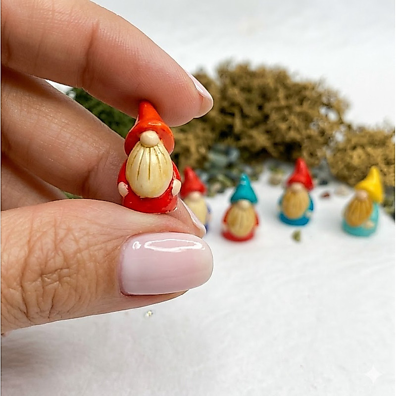 Mini Gnomos de resina - Perfeito para decorar Terrários/Mini