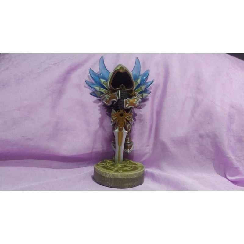 blizzard-diablo-iii-mini-tyrael-est-tua-da-blizzcon-2011-shopee-brasil