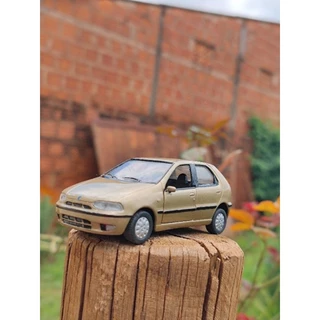 MINIATURA FIAT PALIO CUSTOMIZADA