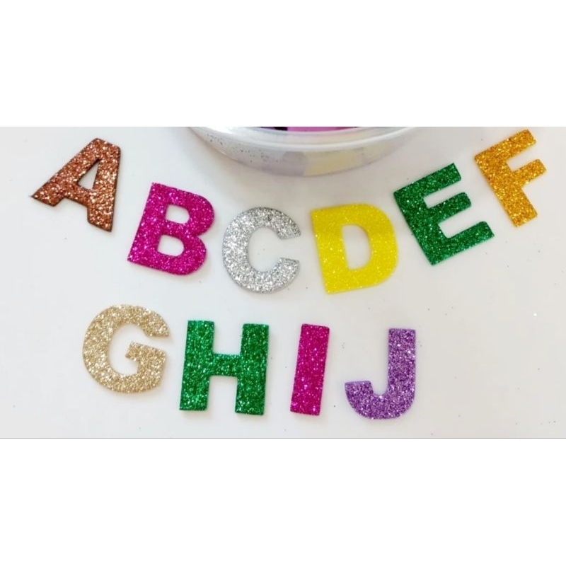 kit com 20 letras em Eva de glitter 10 cm | Shopee Brasil