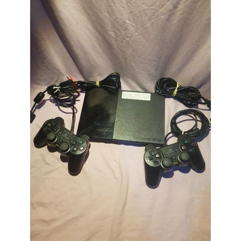 Playstation 2 completo. Leitor 80%. controles repro. Cabos. Só roda jogos originais