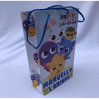 65 sacolinhas personalizadas /Tema Bolo Fofo :))