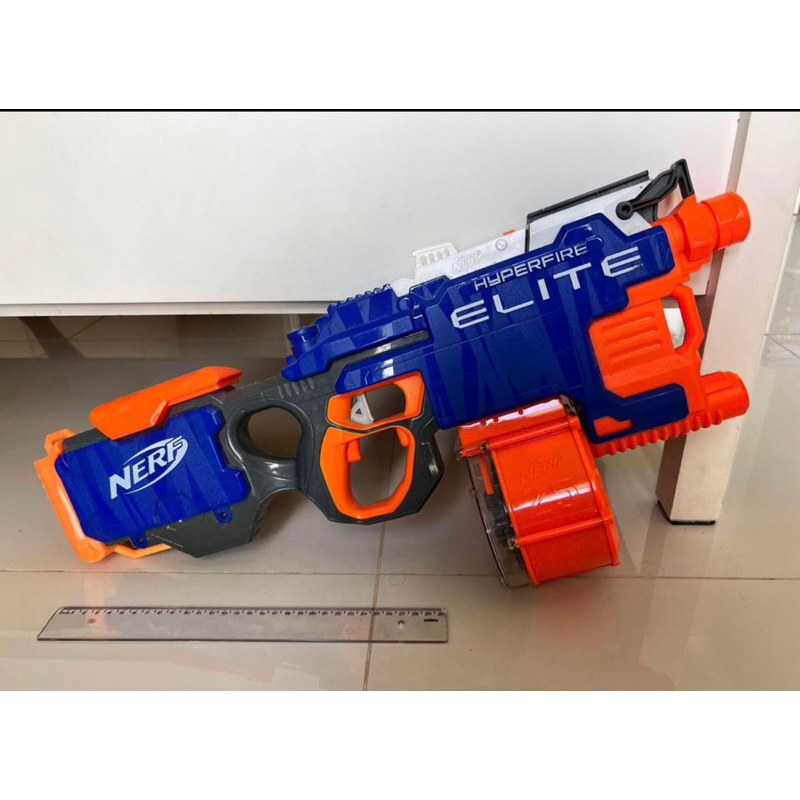 NERF - Grande arma de brinquedo . Funcionando. Med.: 43 X 16 cm