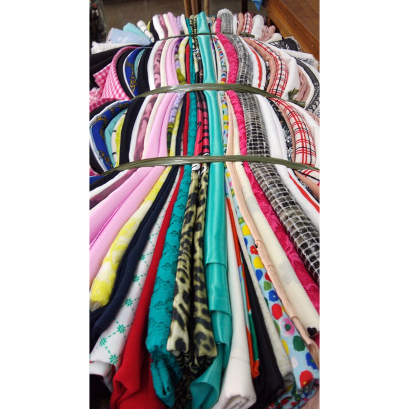 KIT DE RETALHOS DE TECIDOS DIVERSOS. Ideal para confecção de roupas